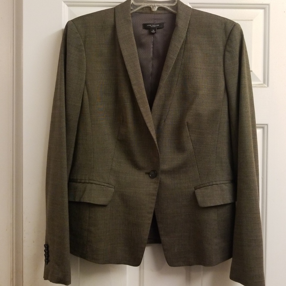 Ann taylor 2 piece suit sz. 10